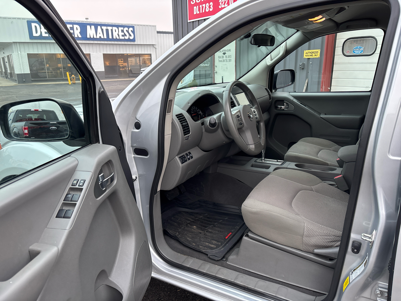 Nissan Frontier Crew Cab 4x4 SV Auto 2019