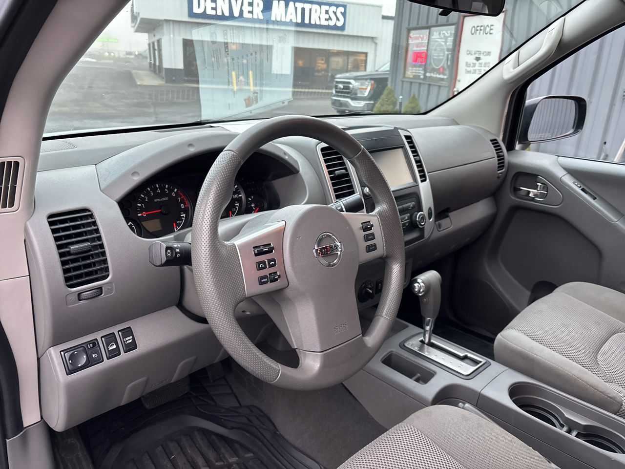 Nissan Frontier Crew Cab 4x4 SV Auto 2019