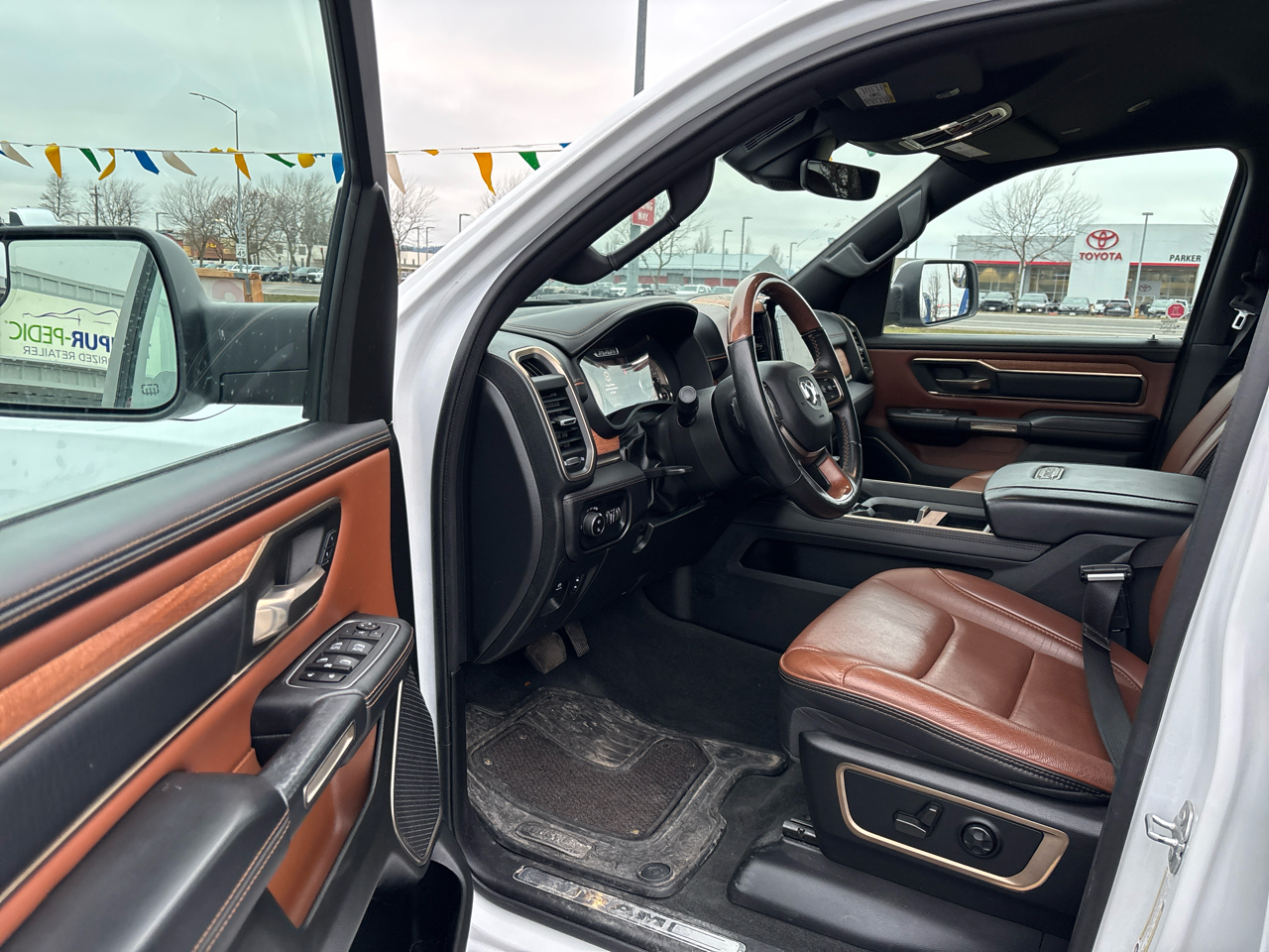 RAM 1500 Limited Longhorn 4x4 Crew Cab 5'7" Box 2022