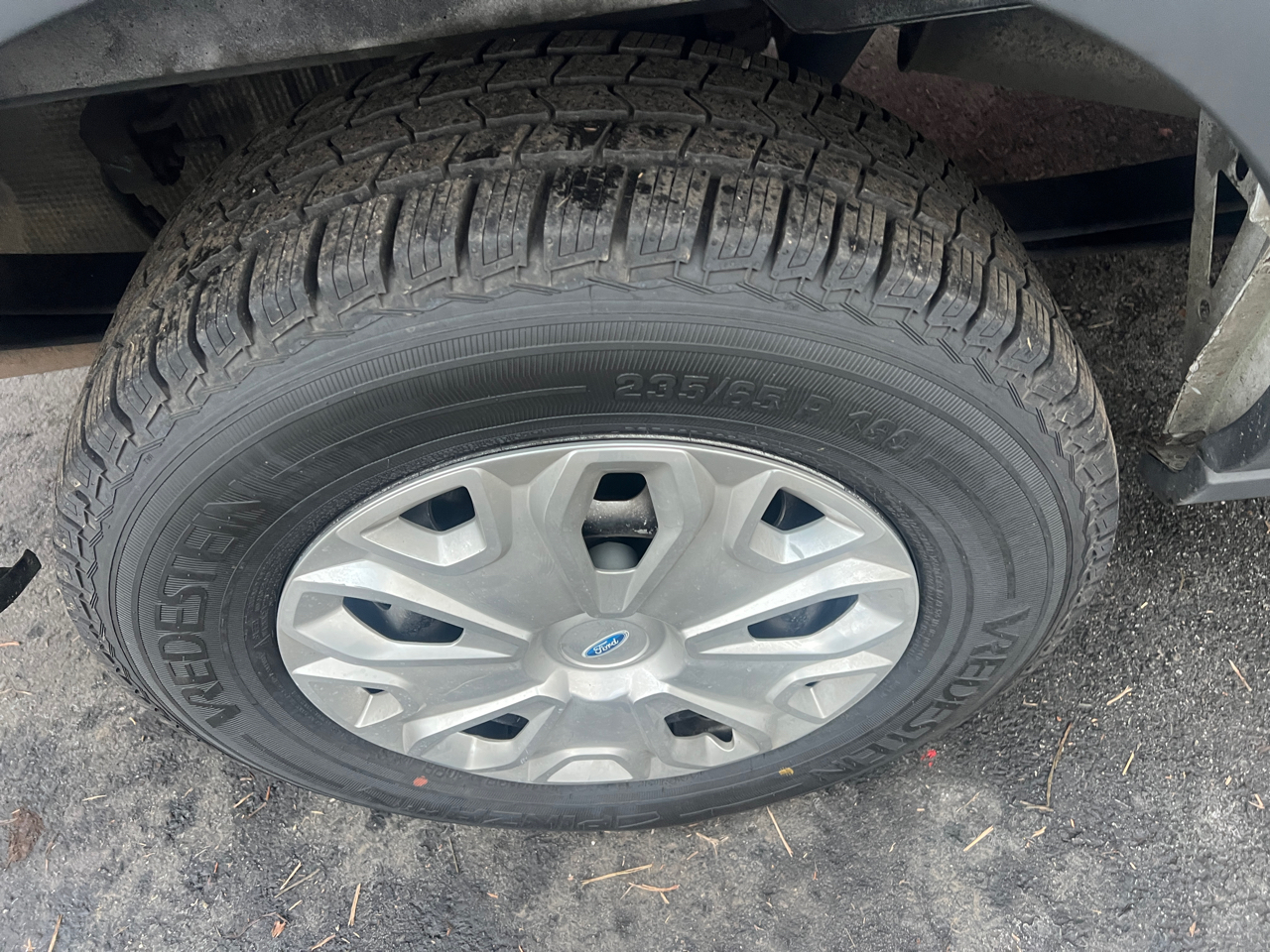 Ford Transit Cargo Van T-150 148" Low Rf 8600 GVWR Swing-Out RH Dr 2016