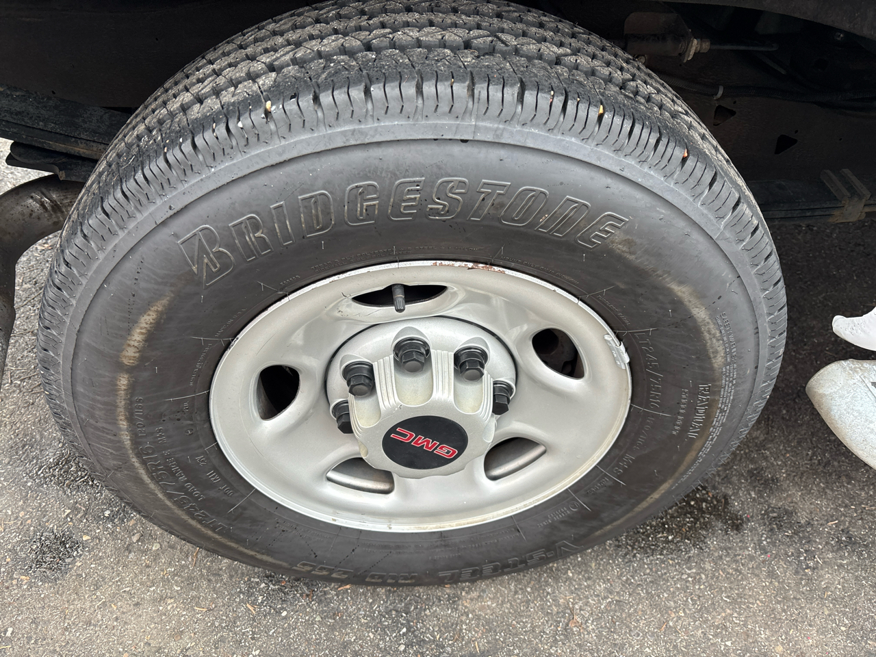 GMC Savana Cargo Van RWD 2500 135" 2023