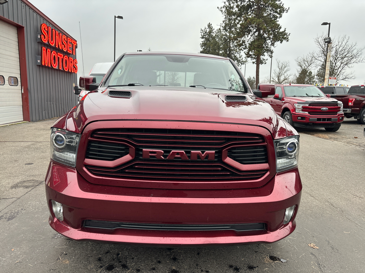 RAM 1500 4WD Crew Cab 149" Sport 2018