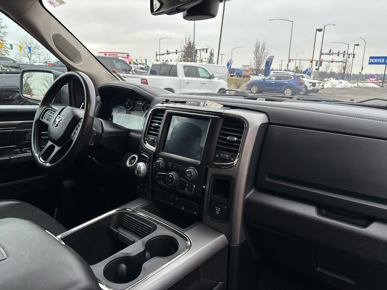 RAM 1500 4WD Crew Cab 149" Sport 2018