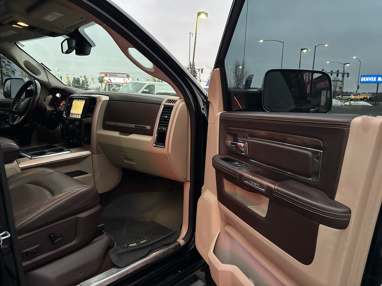 RAM 3500 4WD Crew Cab 169" Laramie Longhorn 2013