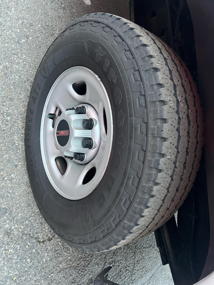 GMC Savana Cargo Van RWD 2500 155" 2017