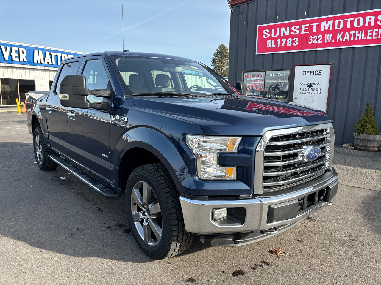 Ford F-150 4WD SuperCrew 145" XLT 2015