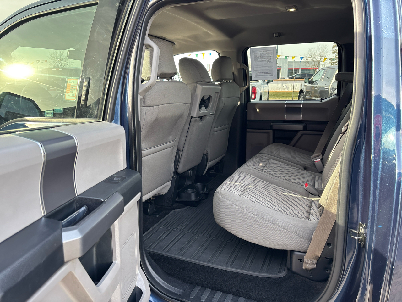 Ford F-150 4WD SuperCrew 145" XLT 2015