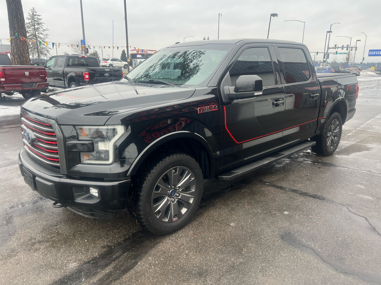 Ford F-150 4WD SuperCrew 145" Lariat 2016