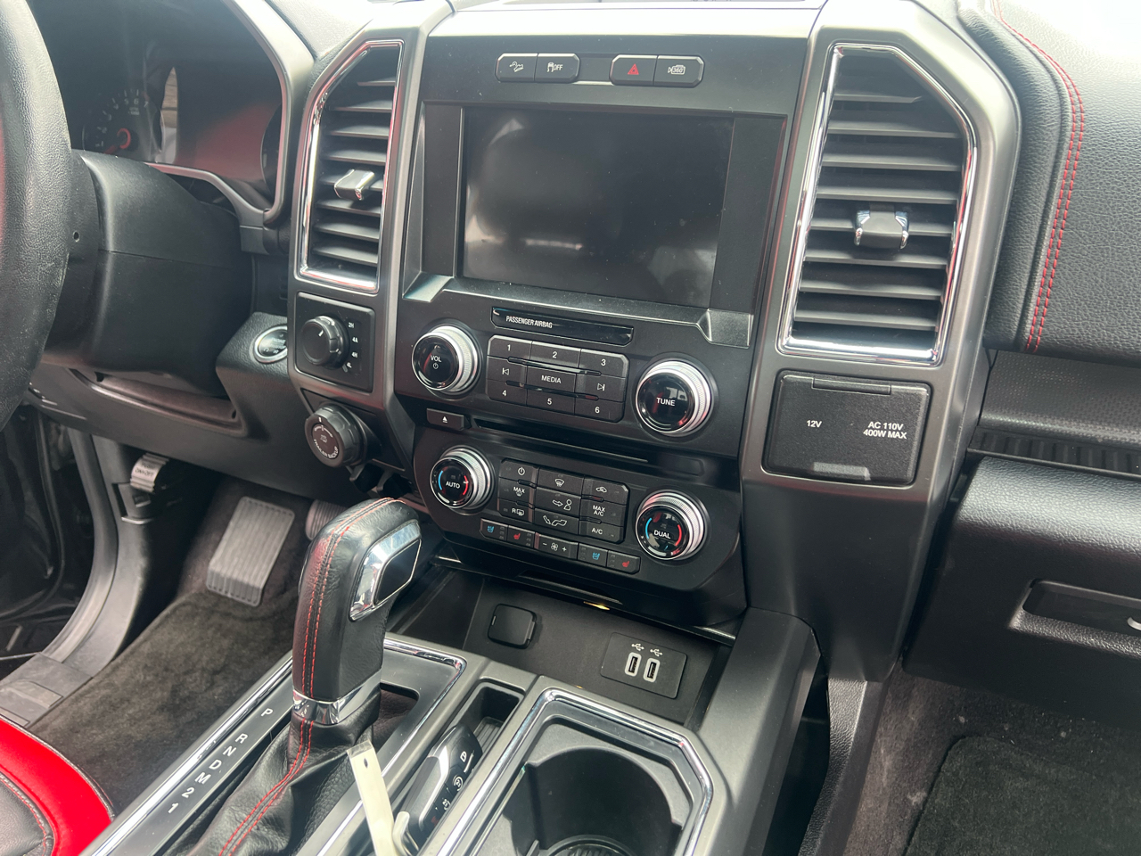 Ford F-150 4WD SuperCrew 145" Lariat 2016