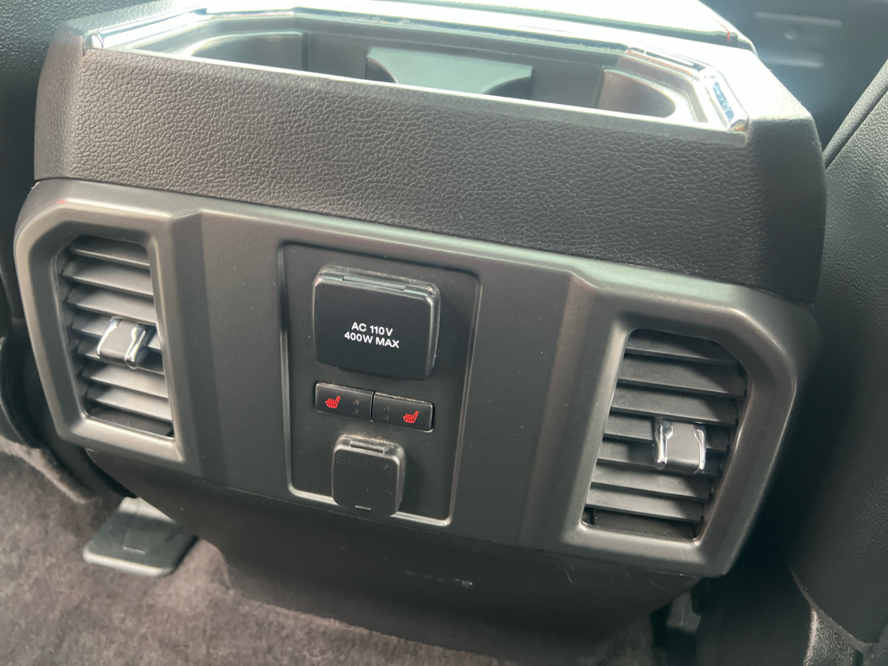 Ford F-150 4WD SuperCrew 145" Lariat 2016