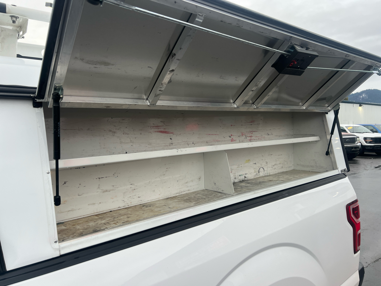 Ford F-150 4WD Reg Cab 122.5" XL 2020