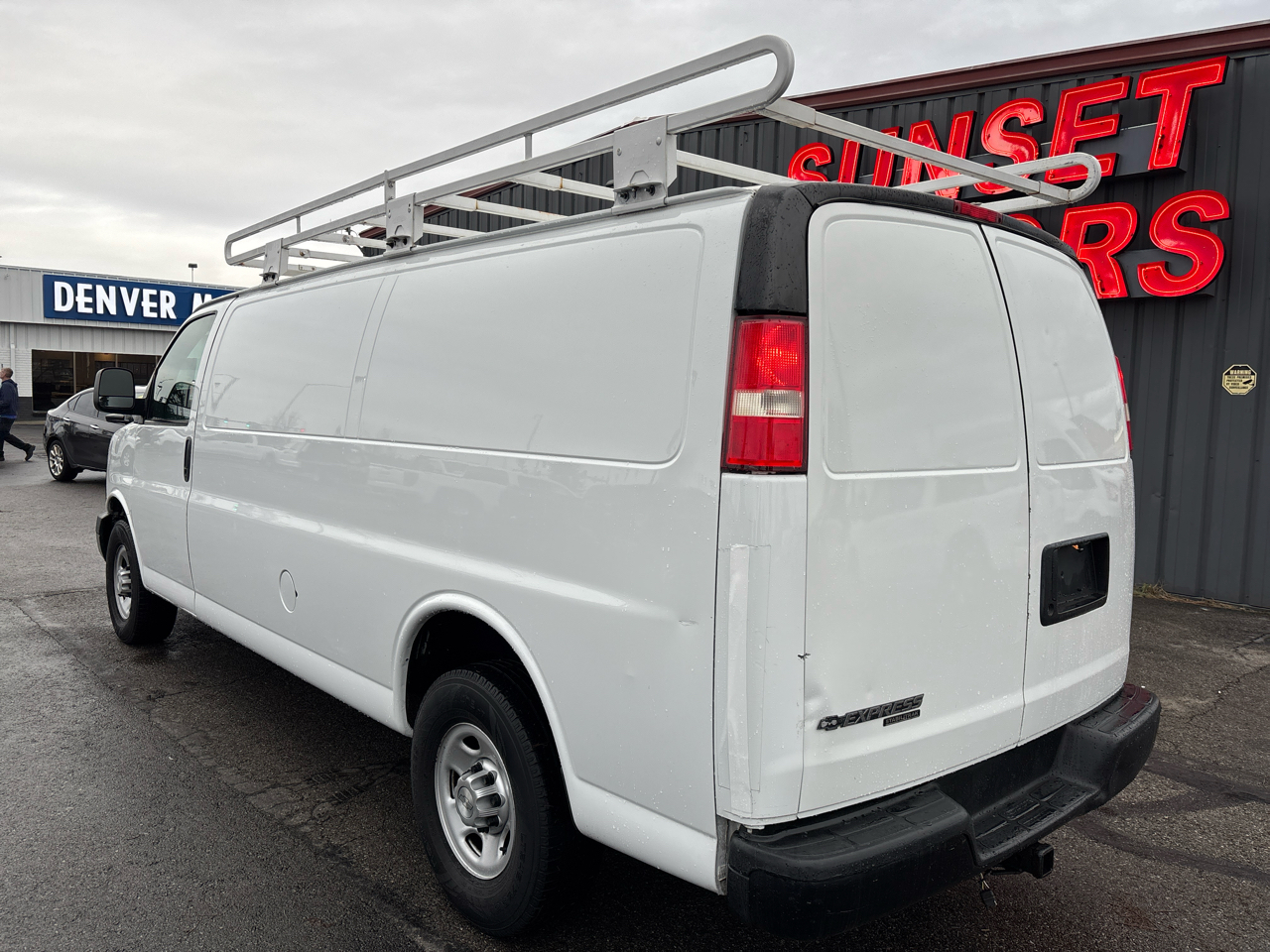 Chevrolet Express Cargo Van RWD 2500 155" 2015