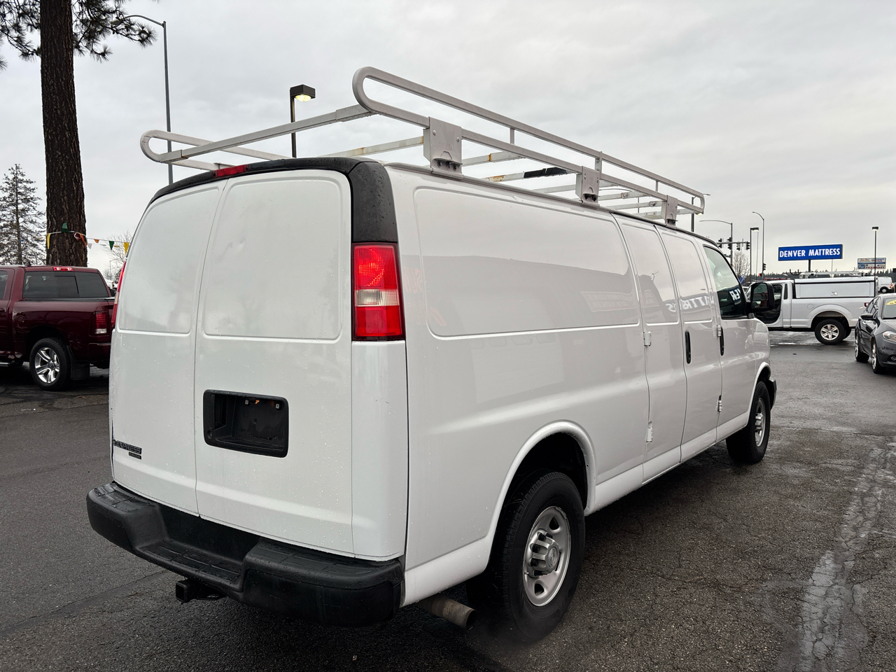 Chevrolet Express Cargo Van RWD 2500 155" 2015
