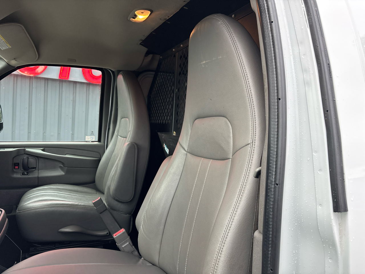 Chevrolet Express Cargo Van RWD 2500 155" 2015