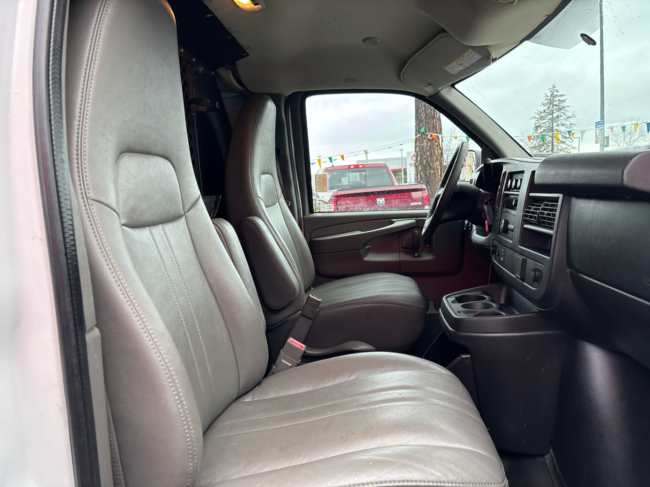 Chevrolet Express Cargo Van RWD 2500 155" 2015