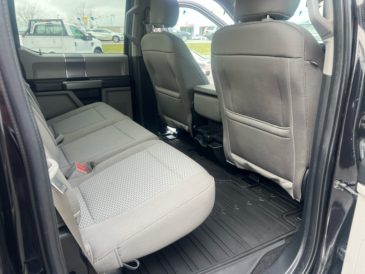 Ford F-150 4WD SuperCrew 145" XLT 2019