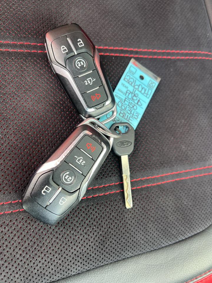 Ford F-150 4WD SuperCrew 157" Lariat 2016