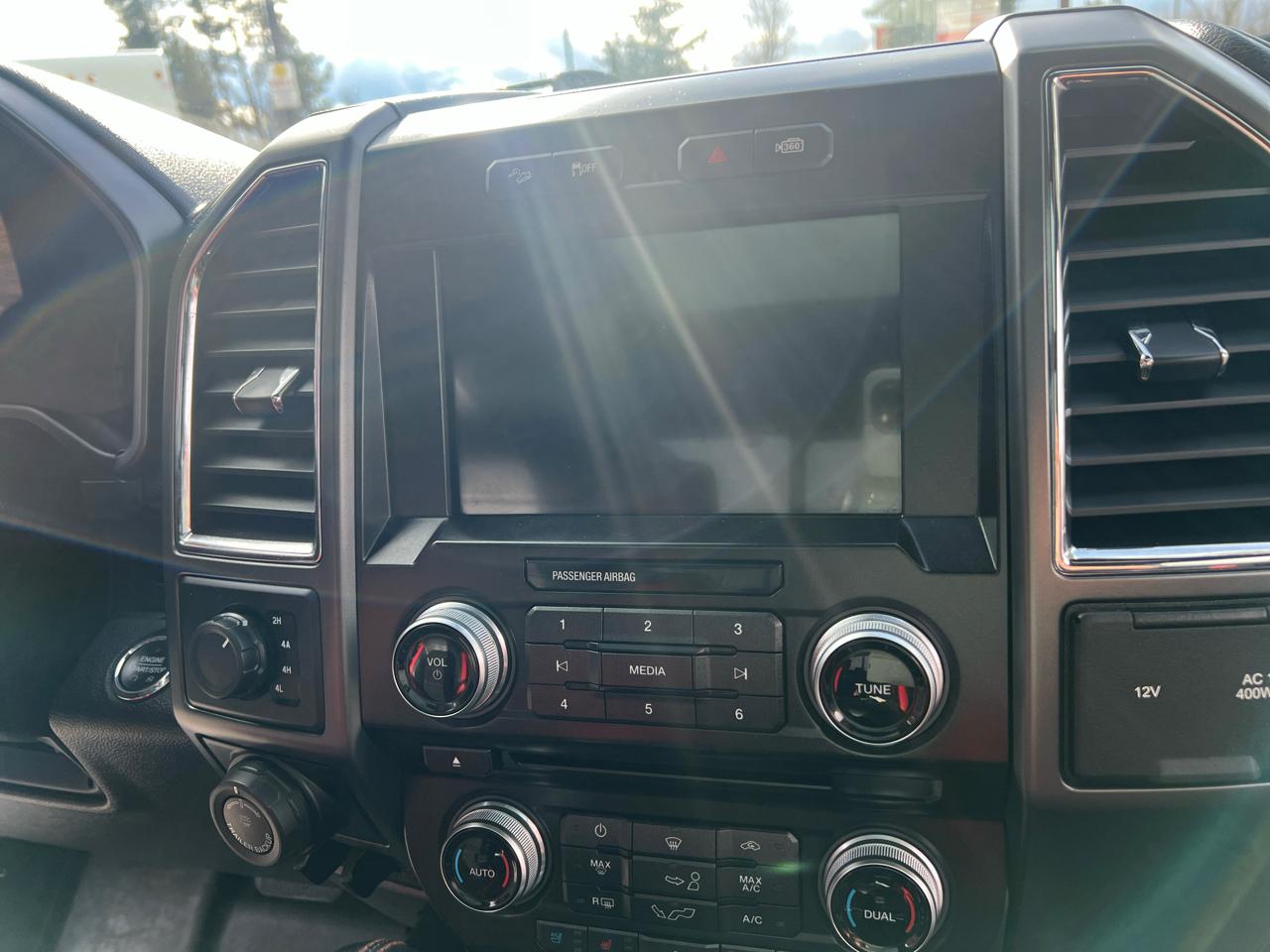 Ford F-150 4WD SuperCrew 157" Lariat 2016