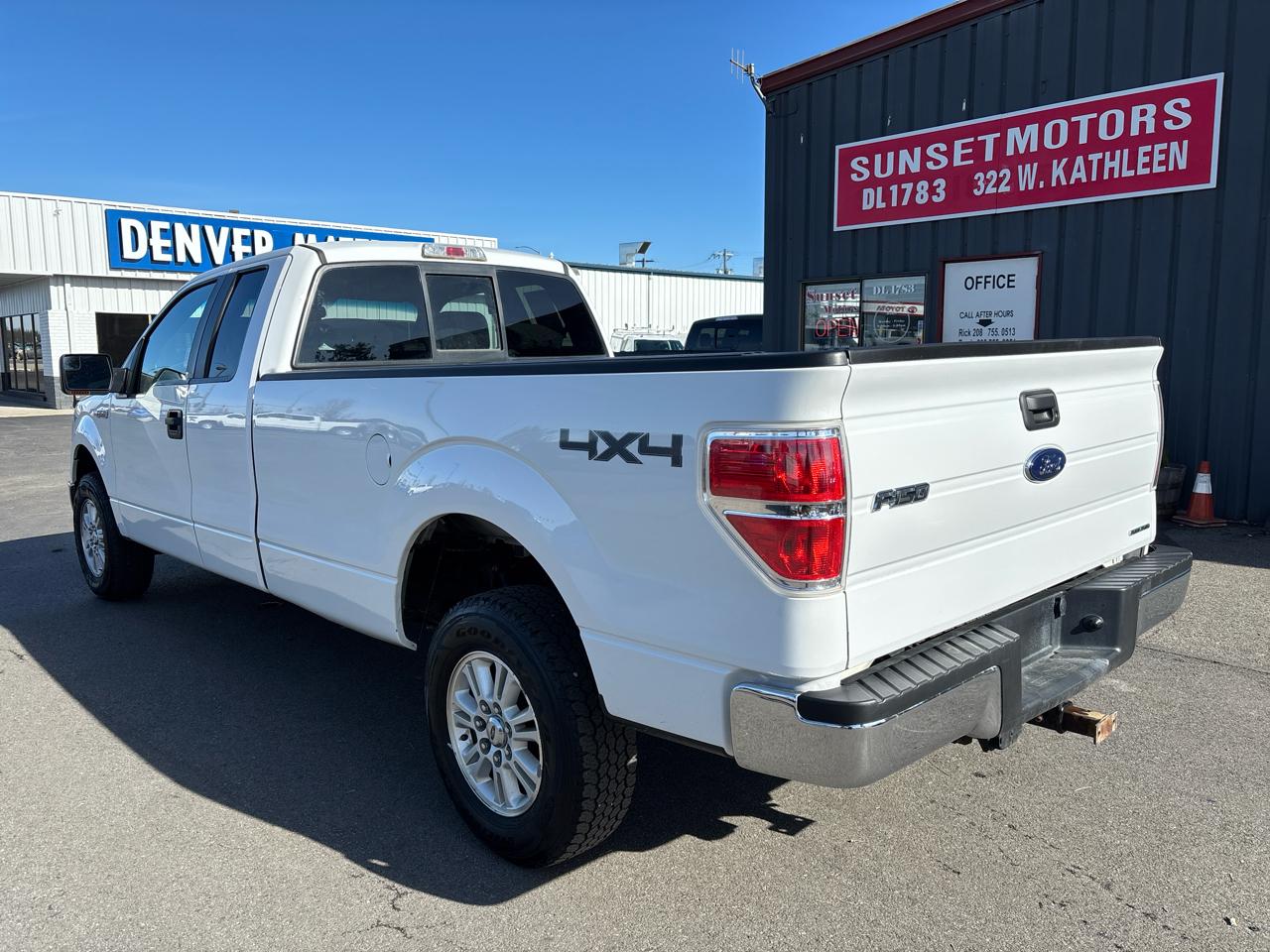Ford F-150 4WD SuperCab 163" XL w/HD Payload Pkg 2014