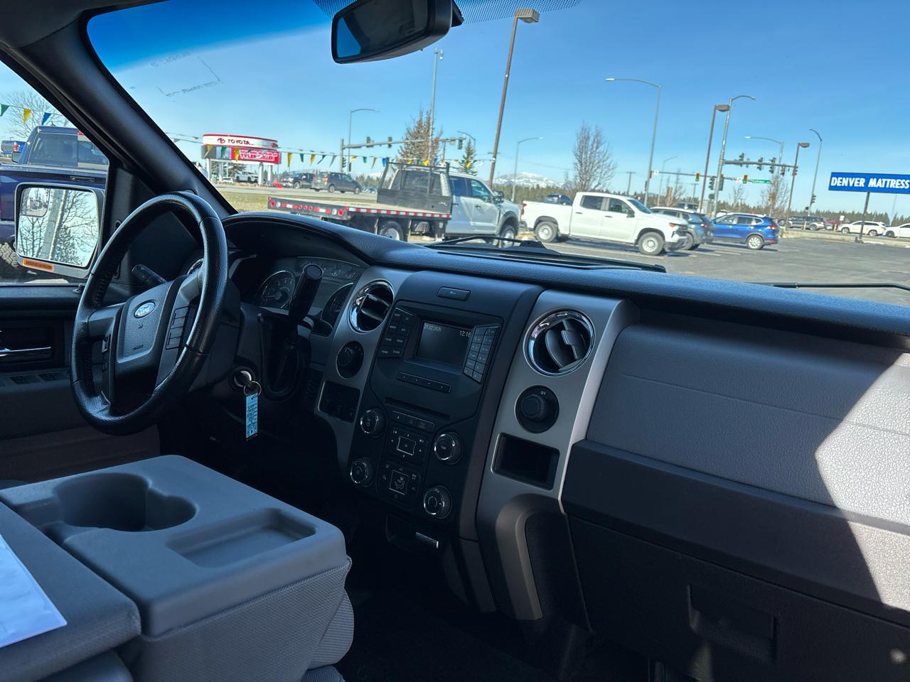 Ford F-150 4WD SuperCab 163" XL w/HD Payload Pkg 2014