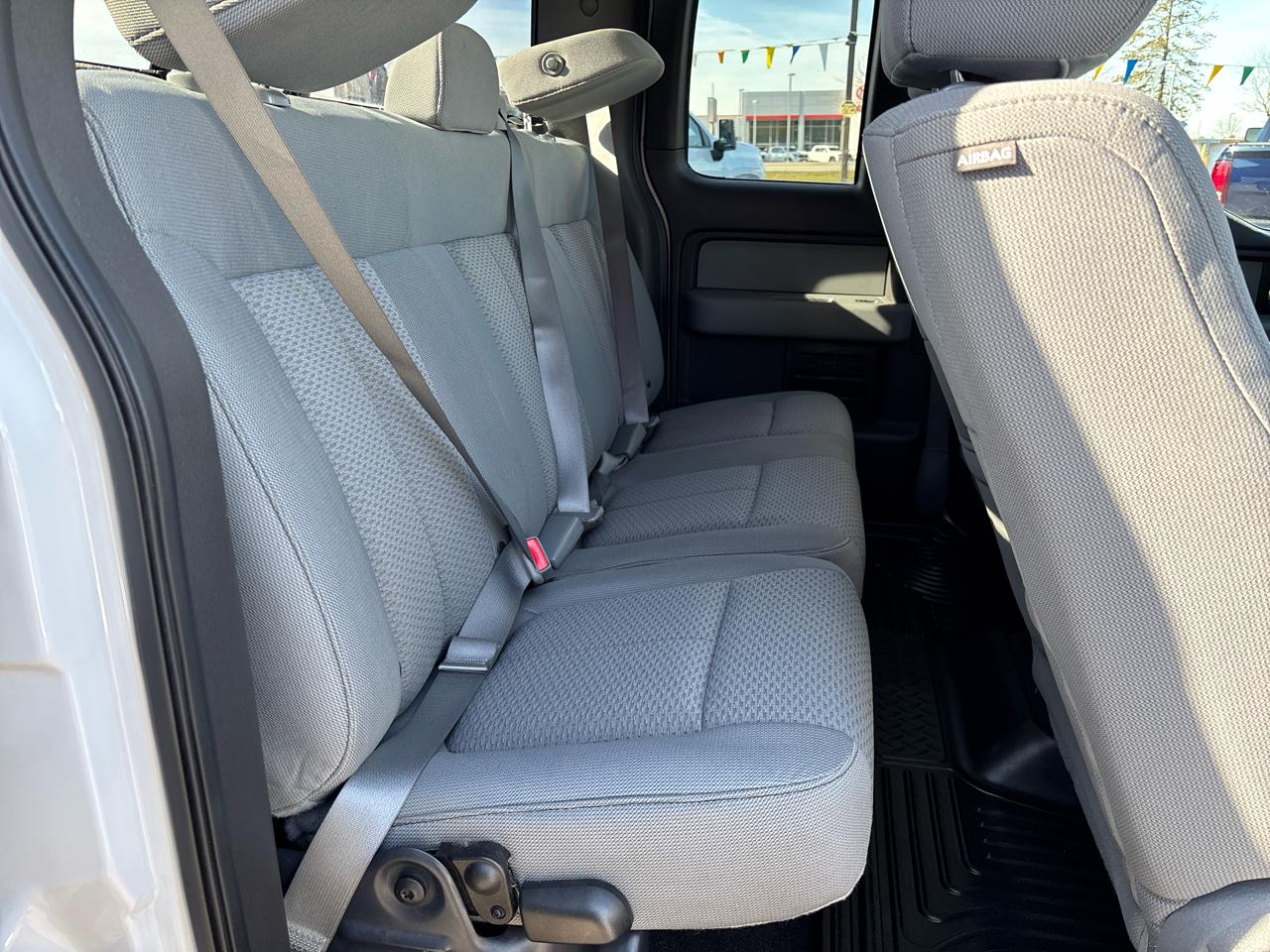 Ford F-150 4WD SuperCab 163" XL w/HD Payload Pkg 2014