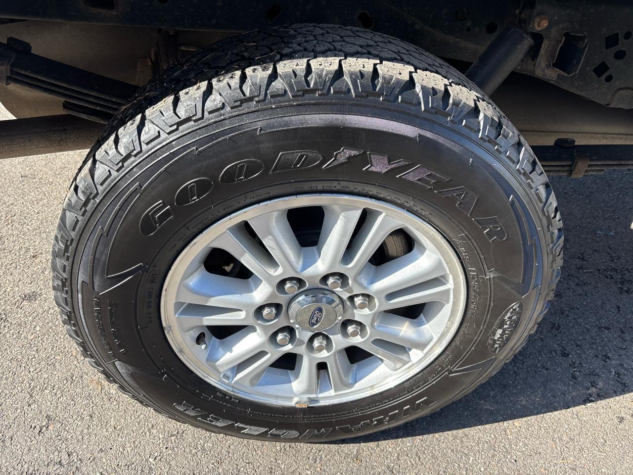 Ford F-150 4WD SuperCab 163" XL w/HD Payload Pkg 2014