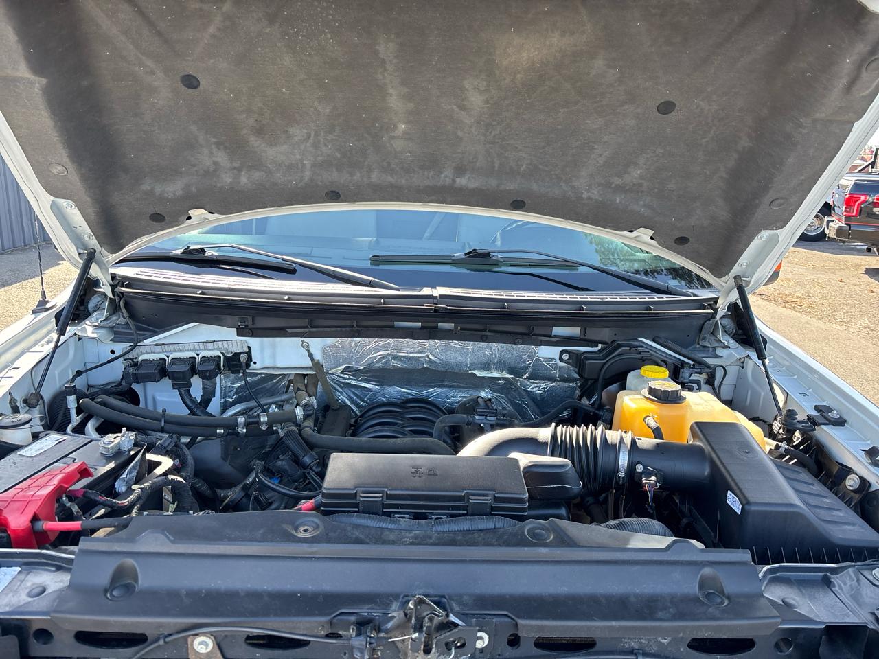 Ford F-150 4WD SuperCab 163" XL w/HD Payload Pkg 2014