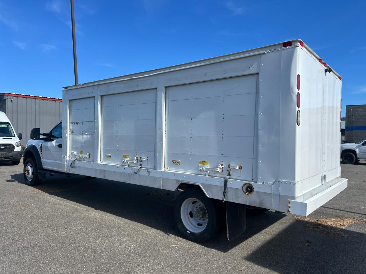 Ford Super Duty F-550 DRW XL 4WD Reg Cab 205" WB 120" CA 2019