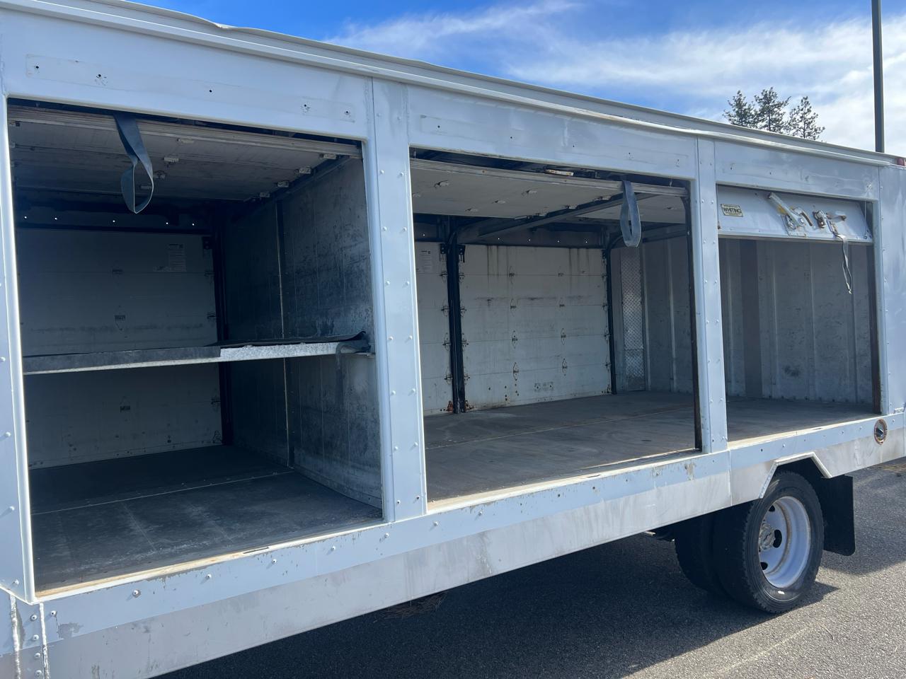 Ford Super Duty F-550 DRW XL 4WD Reg Cab 205" WB 120" CA 2019