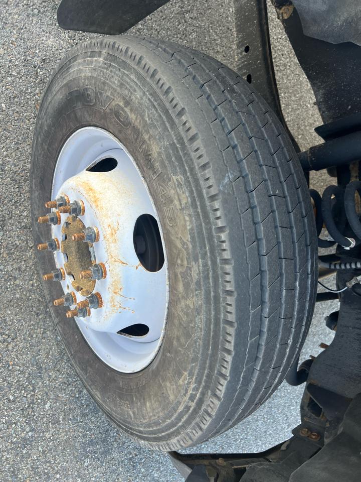 Ford Super Duty F-550 DRW XL 4WD Reg Cab 205" WB 120" CA 2019