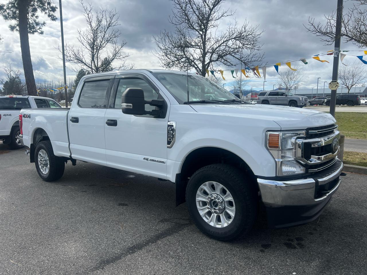 2022 Ford Super Duty F-350 SRW XLT 4WD Crew Cab 6.75' Box