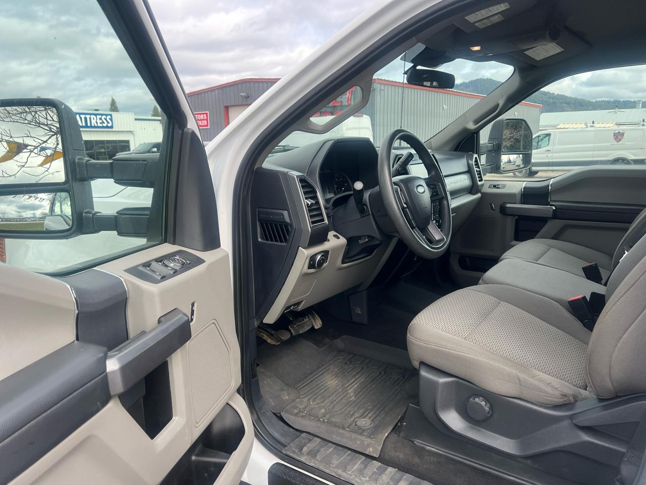 Ford Super Duty F-350 SRW XLT 4WD Crew Cab 6.75' Box 2022