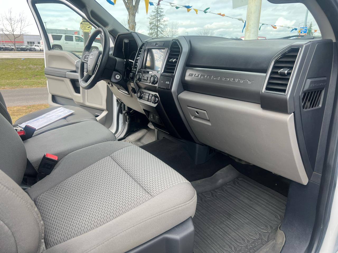 Ford Super Duty F-350 SRW XLT 4WD Crew Cab 6.75' Box 2022