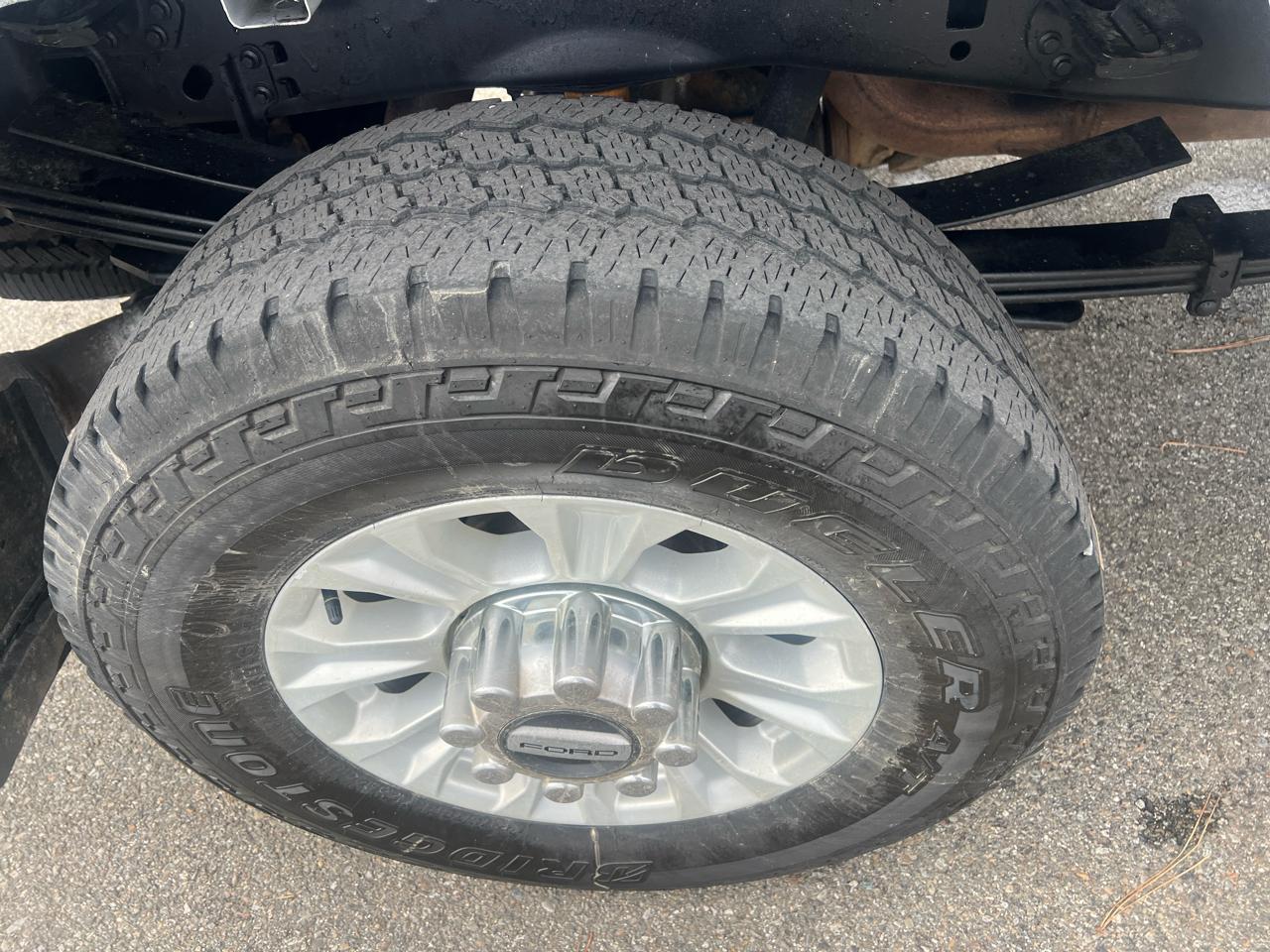 Ford Super Duty F-350 SRW XLT 4WD Crew Cab 6.75' Box 2022