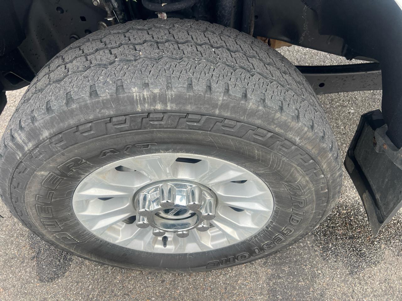 Ford Super Duty F-350 SRW XLT 4WD Crew Cab 6.75' Box 2022