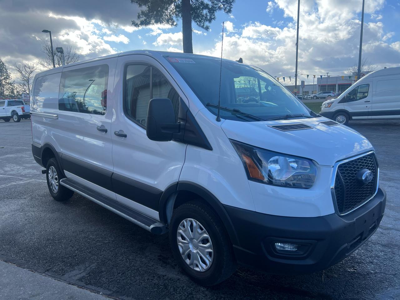 Ford Transit Cargo Van T-250 130" Low Rf 9070 GVWR RWD 2024