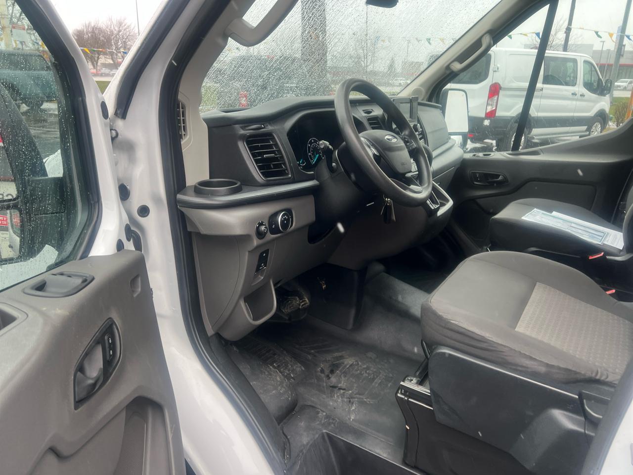 Ford Transit Cargo Van T-250 130" Med Rf 9070 GVWR AWD 2021