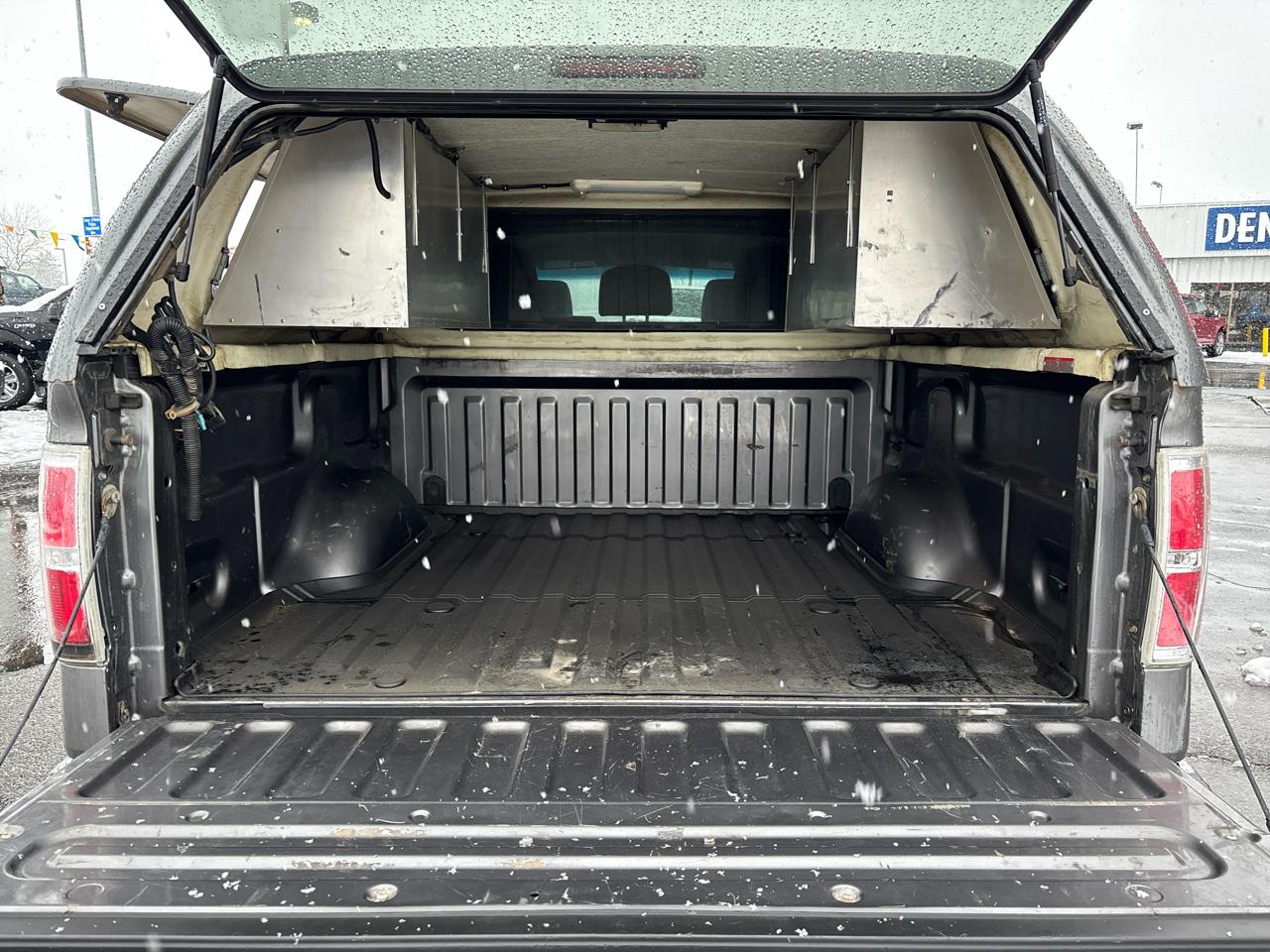 Ford F-150 4WD SuperCrew 145" XLT 2012