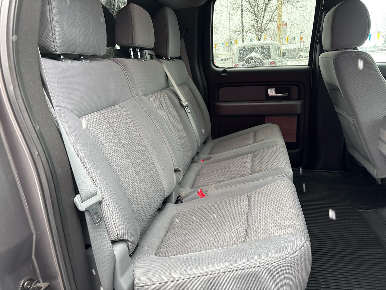 Ford F-150 4WD SuperCrew 145" XLT 2012