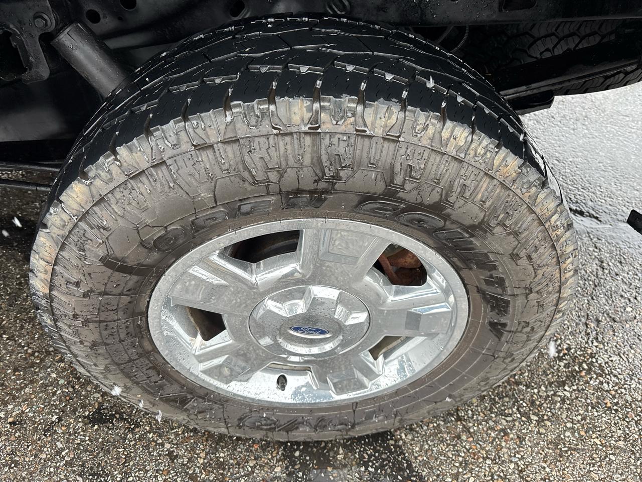 Ford F-150 4WD SuperCrew 145" XLT 2012