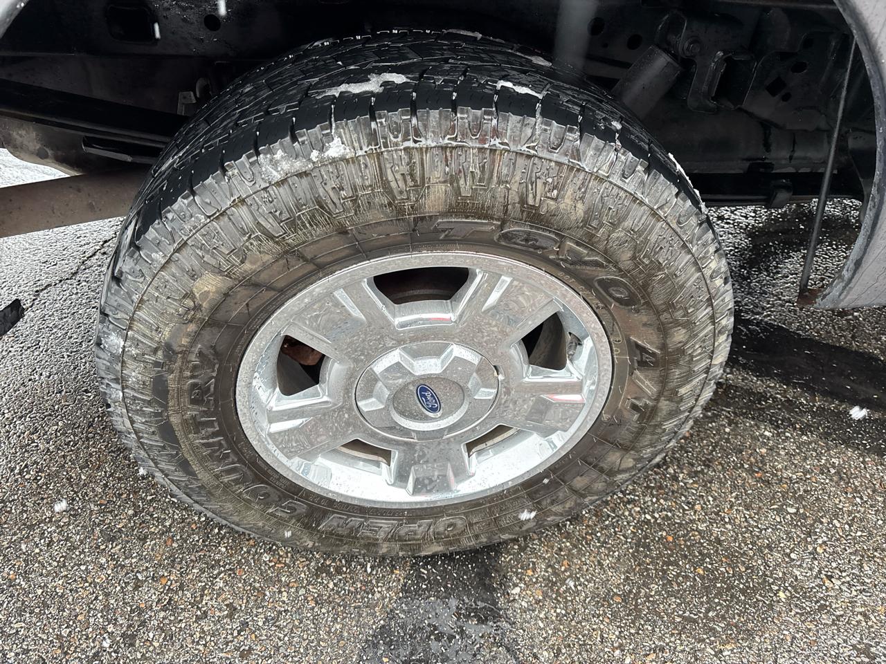 Ford F-150 4WD SuperCrew 145" XLT 2012