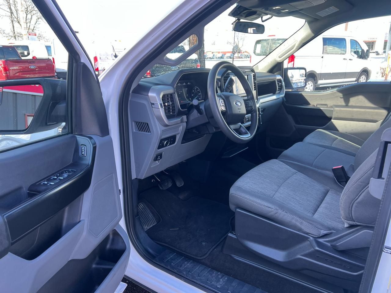 Ford F-150 4WD SuperCab 145" XL 2022