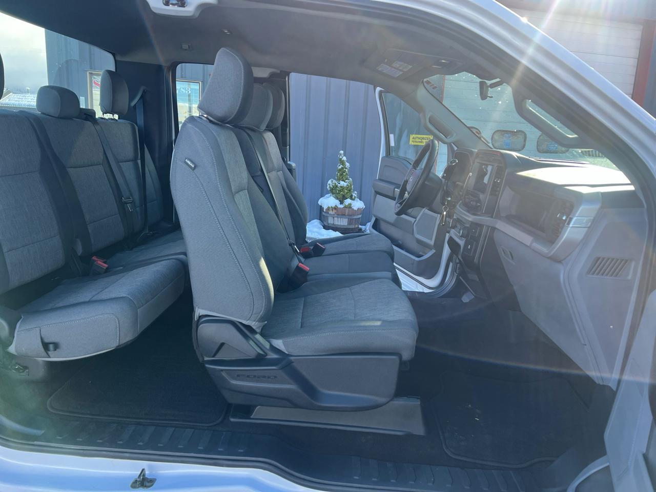 Ford F-150 4WD SuperCab 145" XL 2022