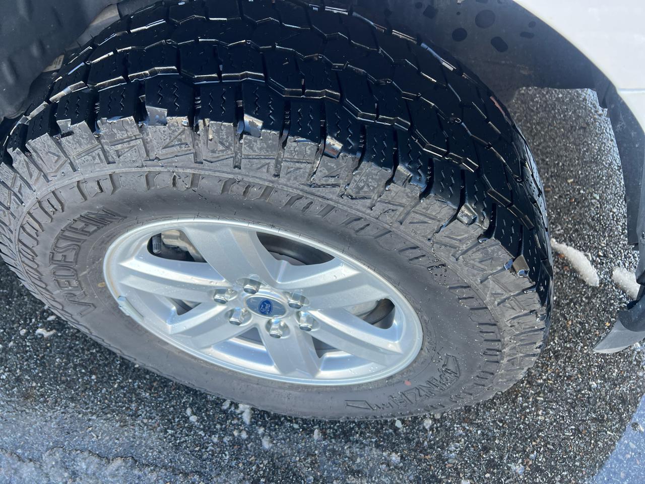 Ford F-150 4WD SuperCab 145" XL 2022