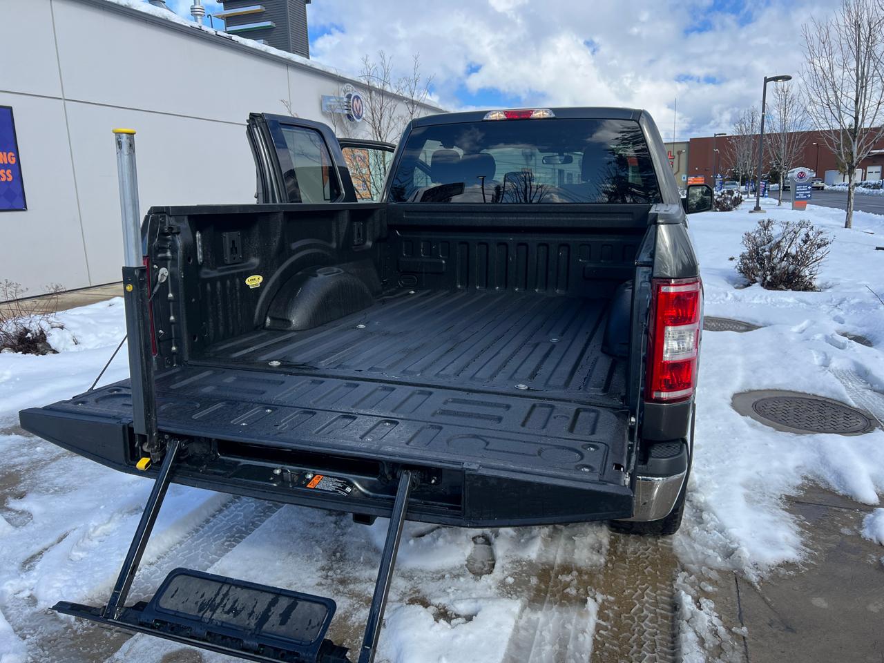 Ford F-150 4WD SuperCab 145" XLT 2020