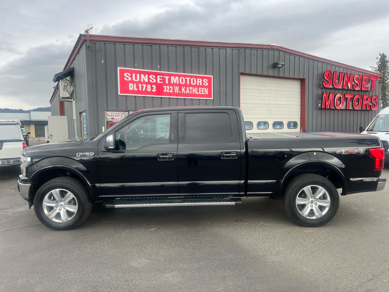 Ford F-150 4WD SuperCrew 157" Lariat 2020