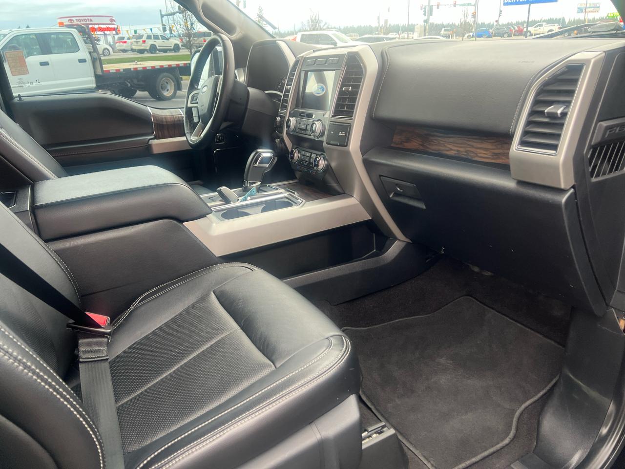 Ford F-150 4WD SuperCrew 157" Lariat 2020