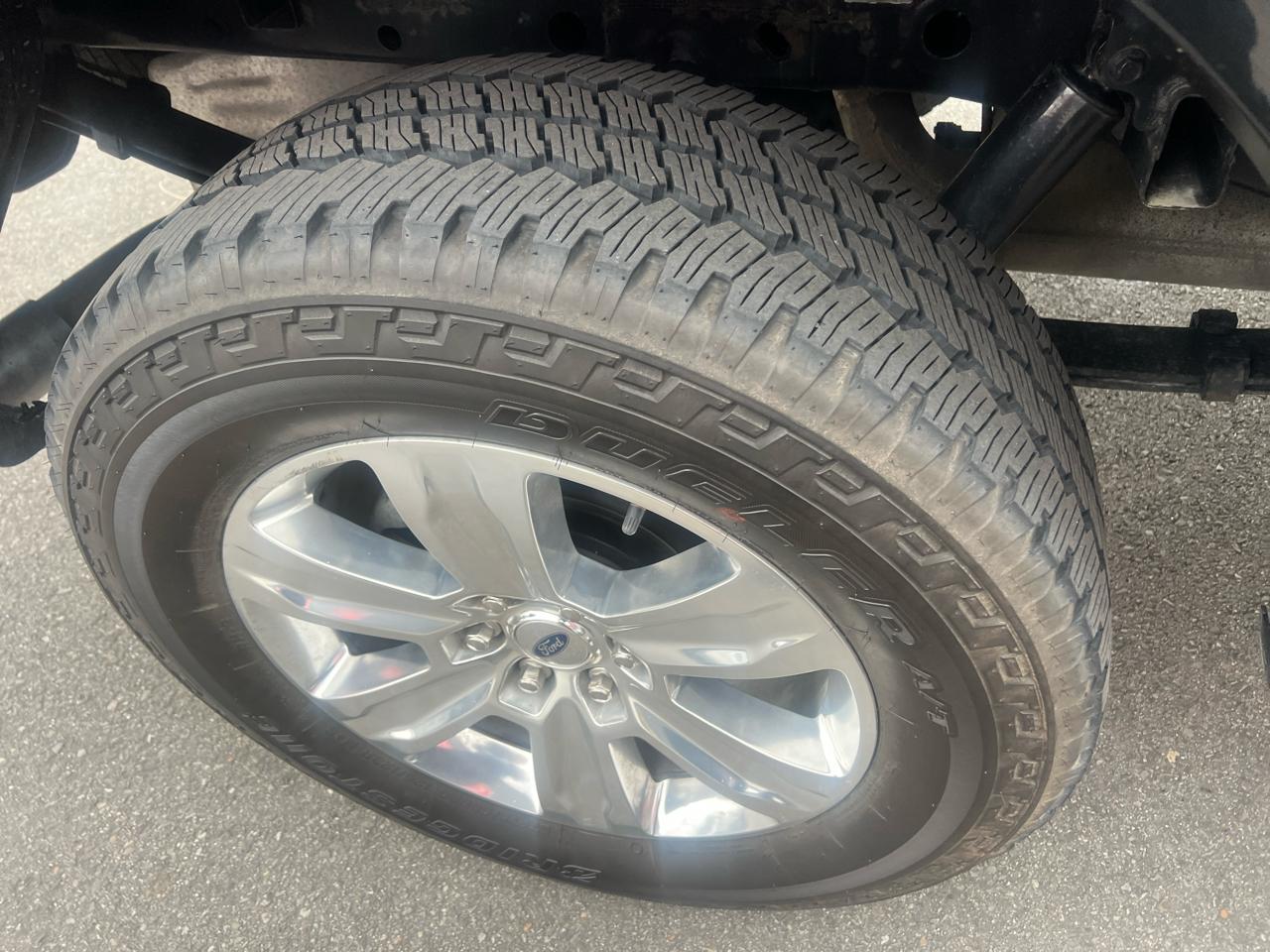 Ford F-150 4WD SuperCrew 157" Lariat 2020