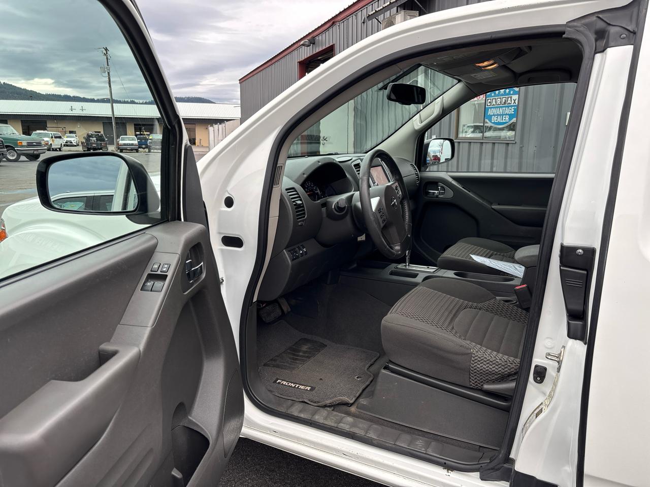 Nissan Frontier King Cab 4x4 SV Auto 2019