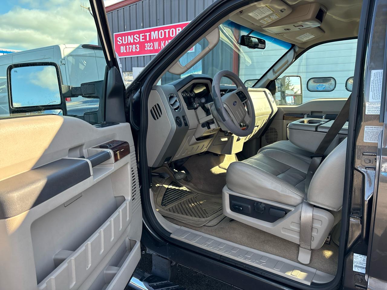 Ford Super Duty F-350 SRW 4WD Crew Cab 156" Lariat 2008